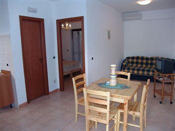 Il Glicine Apart-hotel 3*