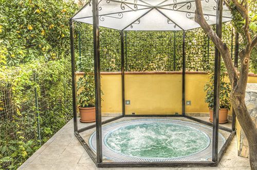 Il Glicine Apart-hotel 3*